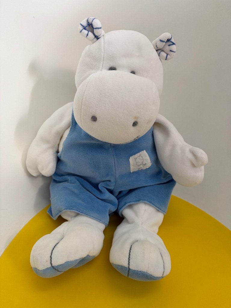 K2487 happy horse nijlpaard BeBa nijlpaard met blauw pakje, Kinderen en Baby's, Speelgoed | Knuffels en Pluche, Ophalen of Verzenden