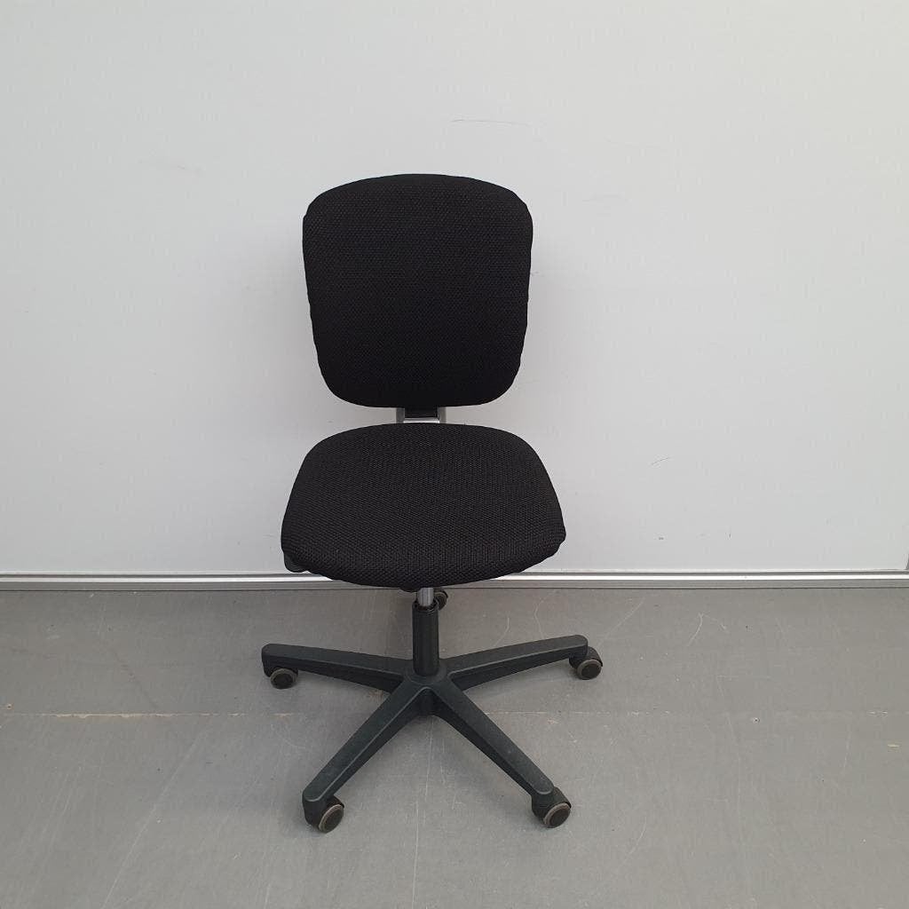 4x Ahrend 262 bureaustoel met nieuwe stof zwart, Ophalen of Verzenden, Ergonomisch, Gebruikt, Zwart