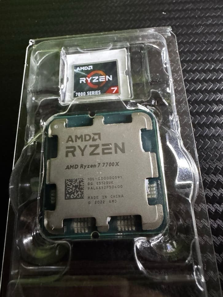 AMD Ryzen 7 7700X CPU / Processor, Ophalen of Verzenden, Zo goed als nieuw, 8-core, 4 Ghz of meer