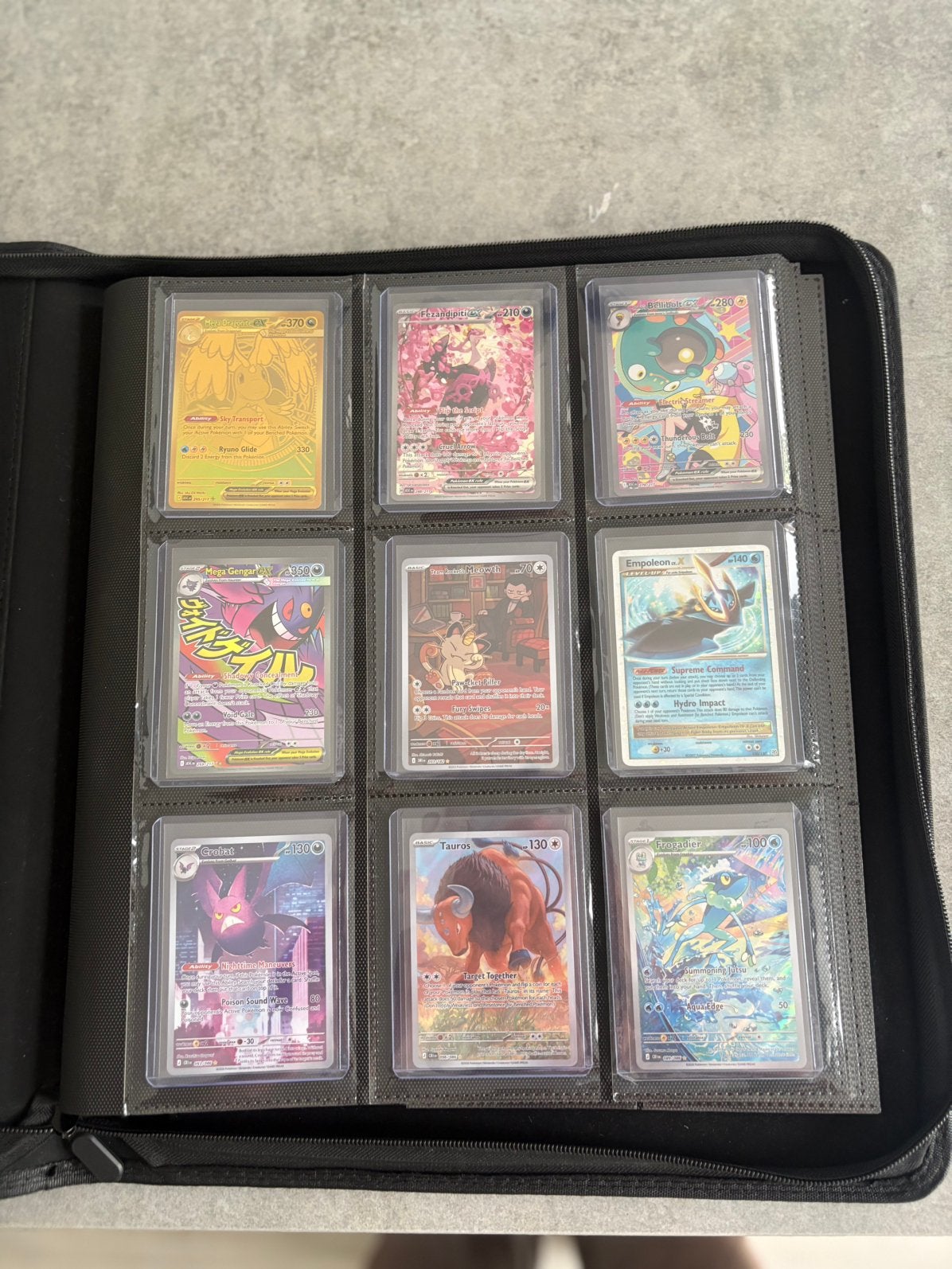 Toploader map met zeldzame pokemonkaarten, Ophalen of Verzenden, Nieuw, Meerdere kaarten