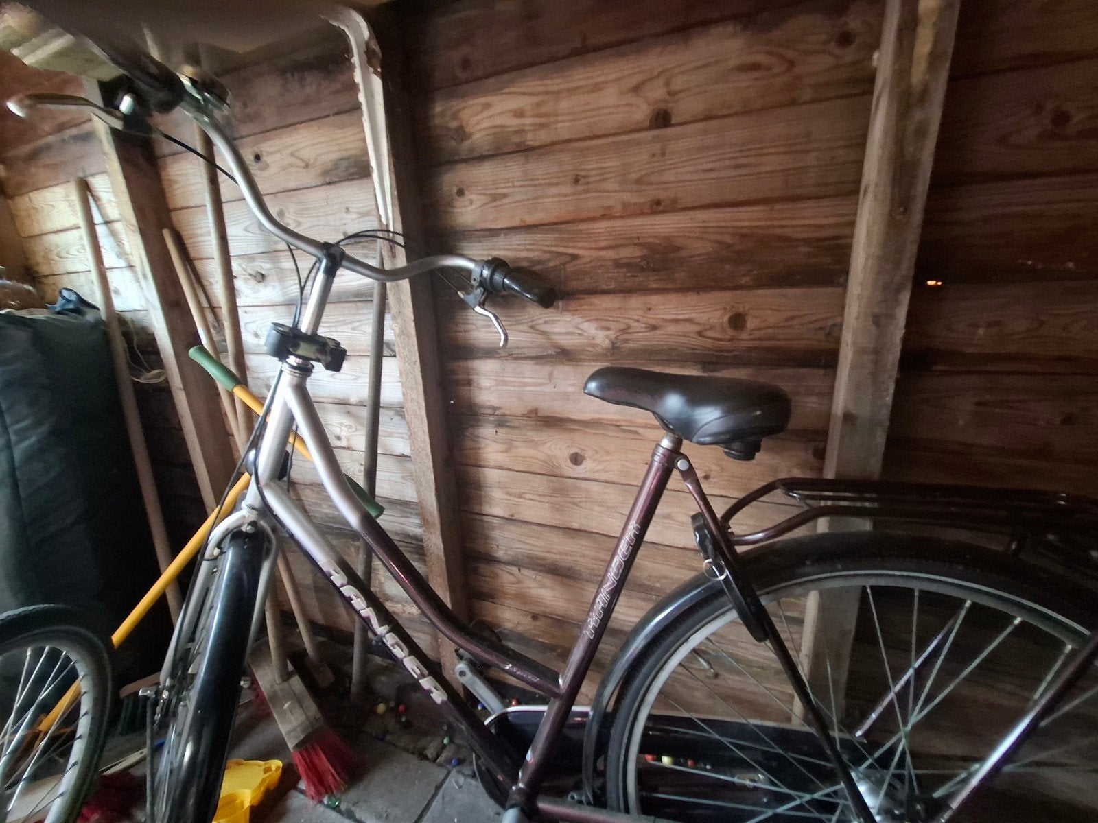 Stationsfiets in goede staat met werkend slot, Fietsen en Brommers, Fietsen | Dames | Damesfietsen, Ophalen