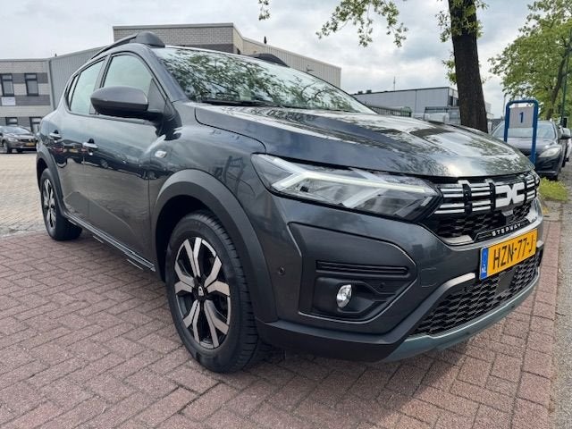Dacia SANDERO Stepway 1.0 TCe 5deurs Pack Comfort Automaat 6, Stof, 92 pk, 3 cilinders, 1100 kg