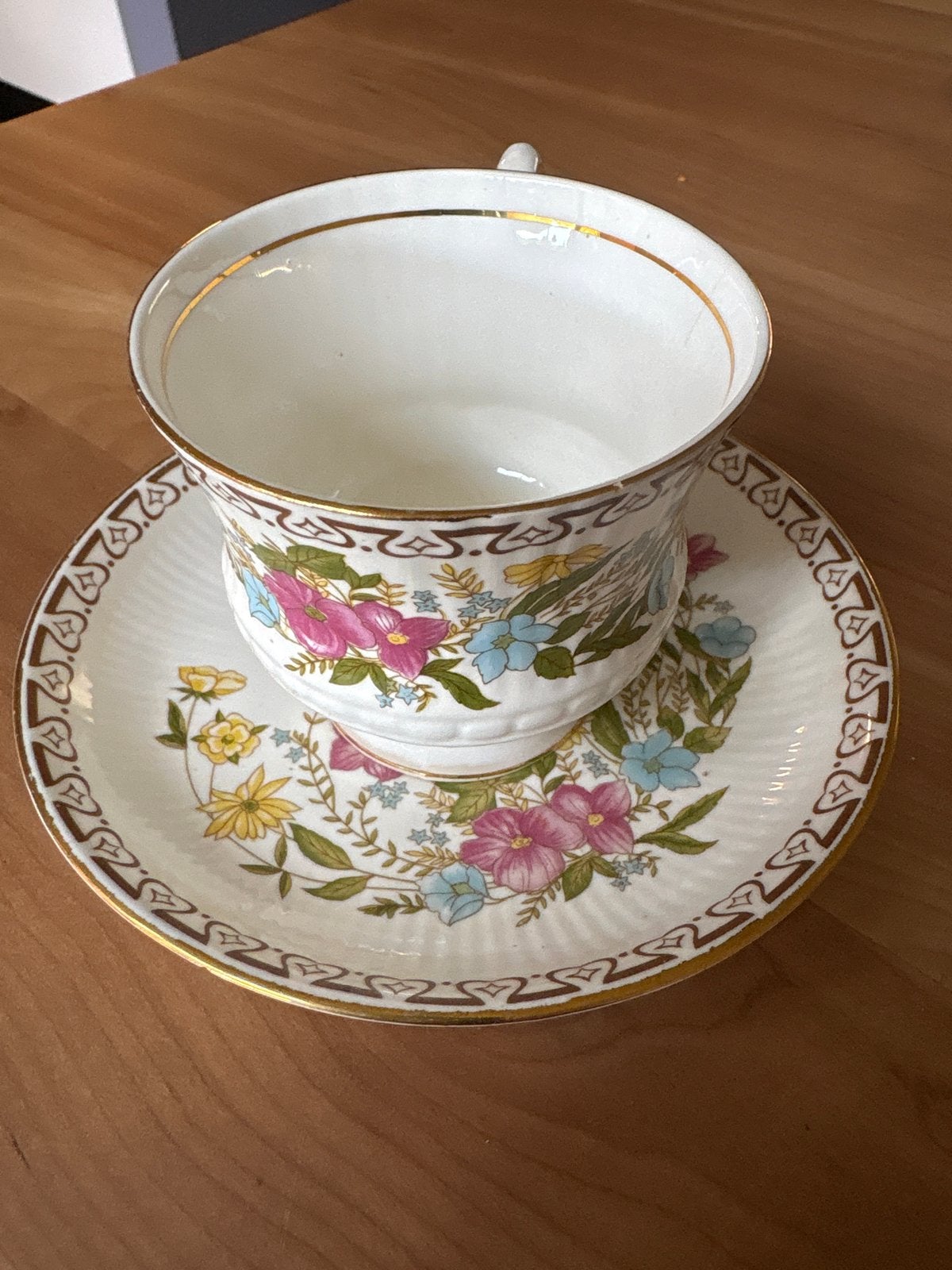 Balmoral Castle Bone China Kop en Schotel - Bloemenprint, Verzenden