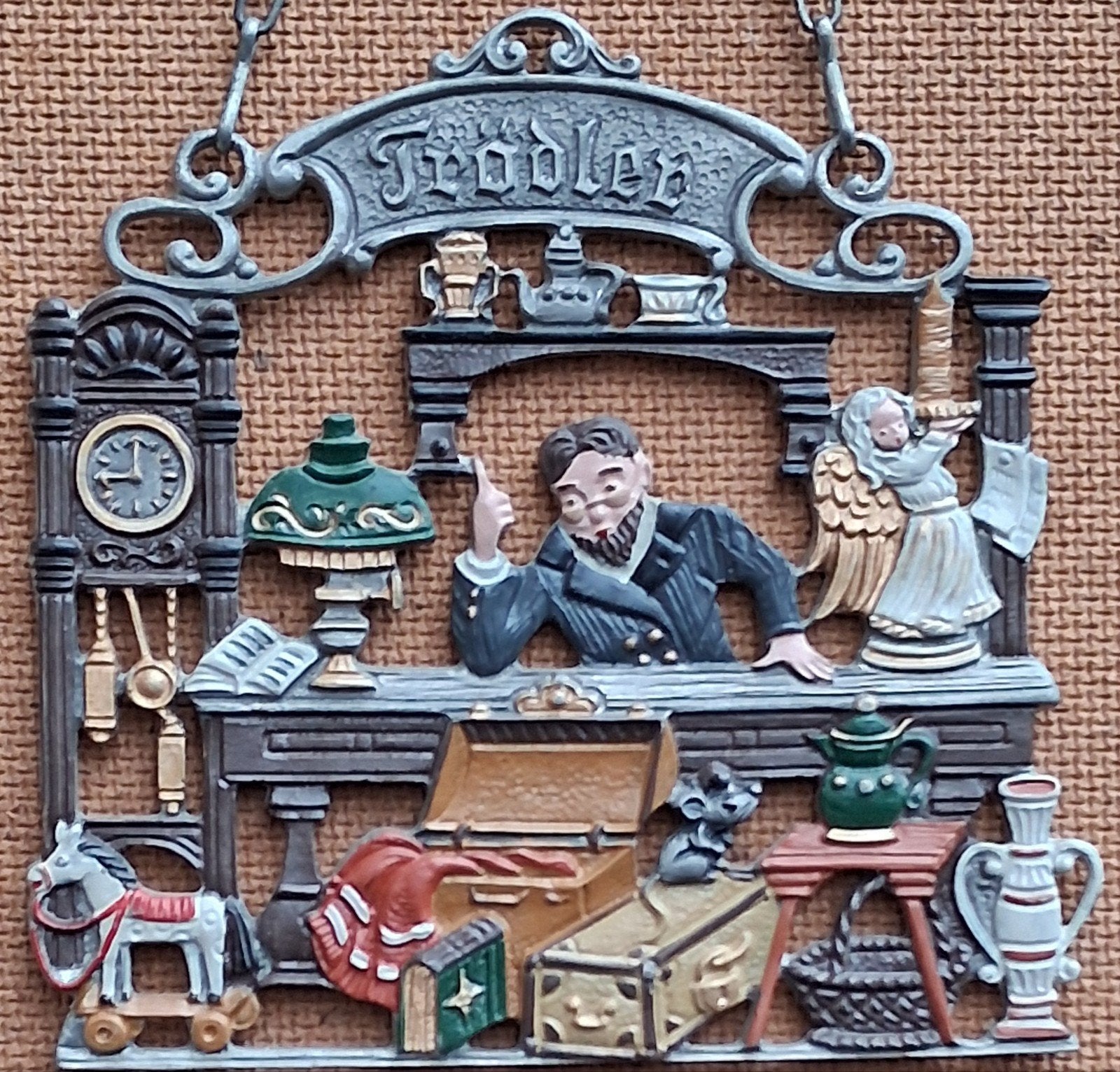 Antiekwinkel. Muurhanger. Kuhn Zinn. Handpainted.  Duitsland, Ophalen