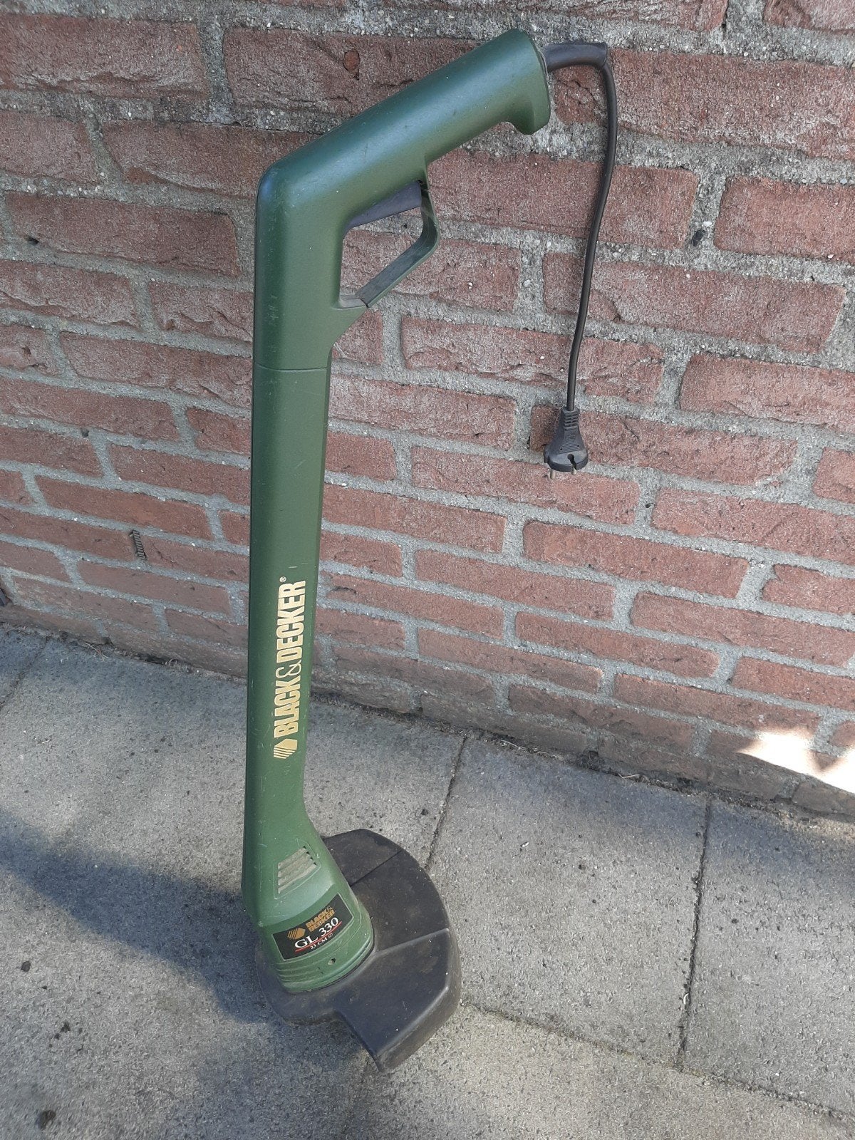 Black & Decker GL 330 Grastrimmer - Elektrisch, Gebruikt, Ophalen of Verzenden, Black & Decker, 30 tot 50 cm