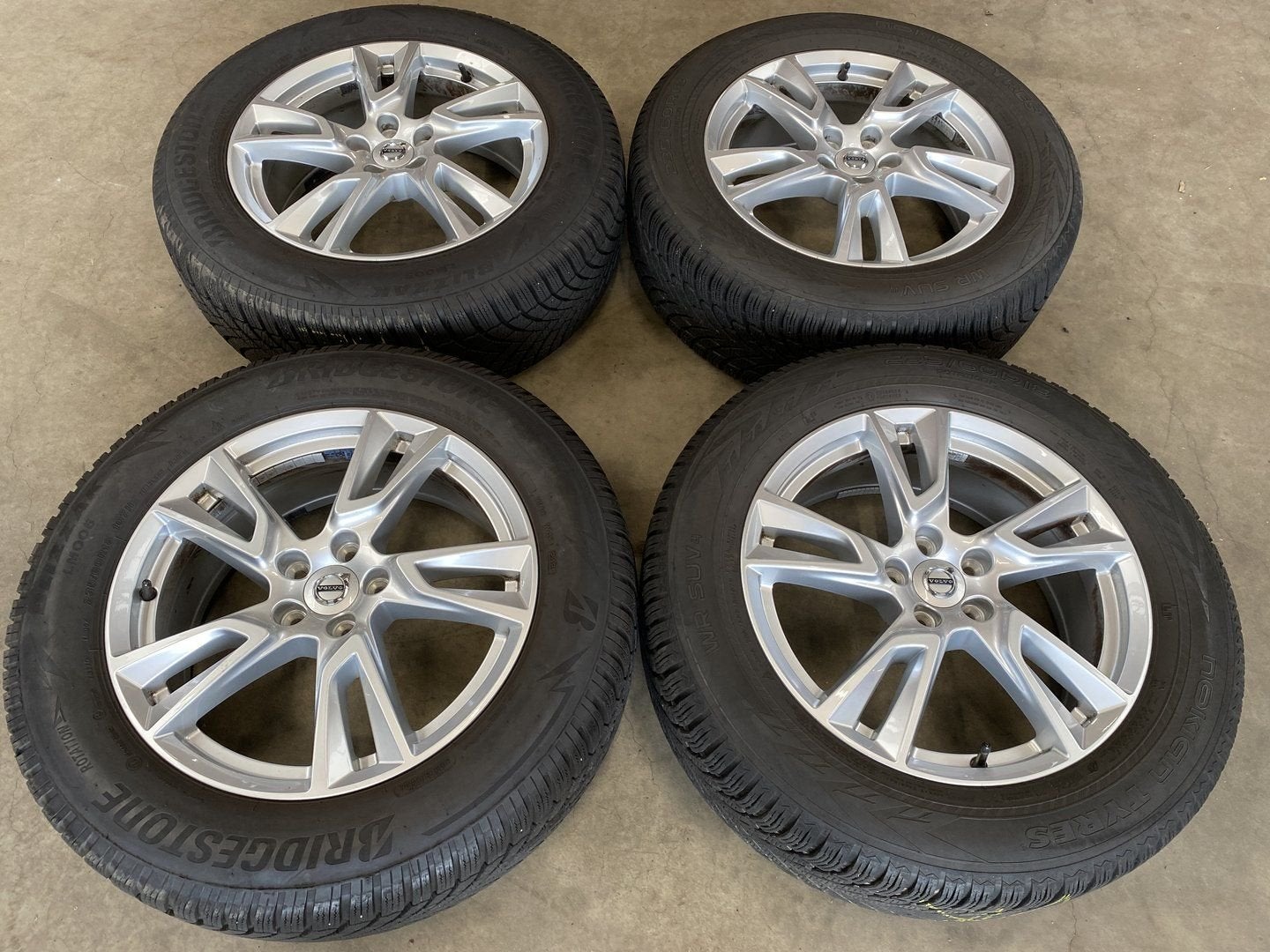 18 inch originele velgen + winterbanden Volvo XC60 31362866, 18 inch, Gebruikt, -, -