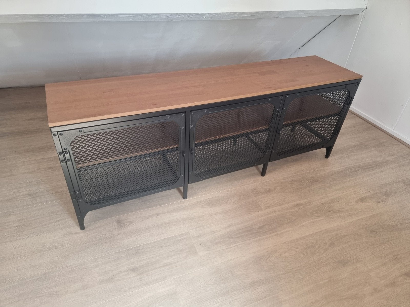 Fjallbo tv meubel ikea, Ophalen, 25 tot 50 cm