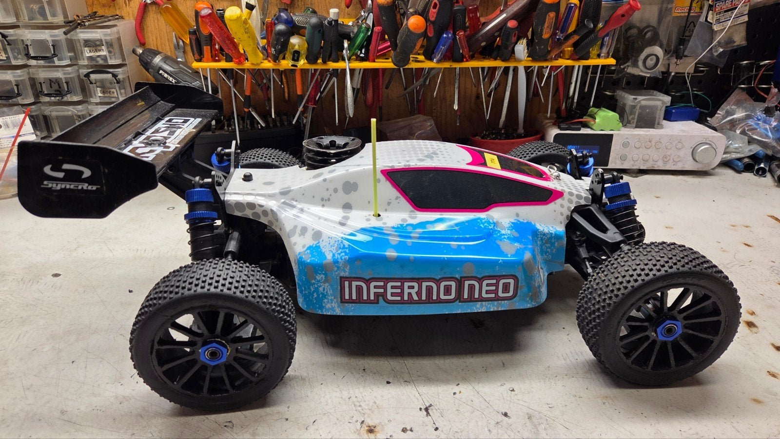 te koop mooie kyocho inferno, Gebruikt, Ophalen of Verzenden, Auto onroad, Schaal 1:8