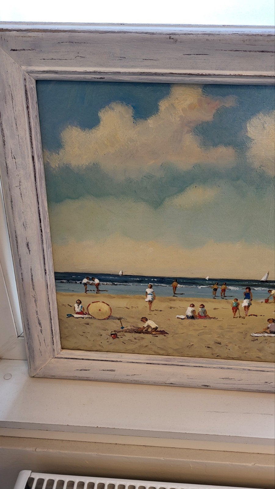 Schilderij strandgezicht met badgasten en bootjes, Antiek en Kunst, Paneel, Impressionistisch, Ophalen of Verzenden, Gesigneerd
