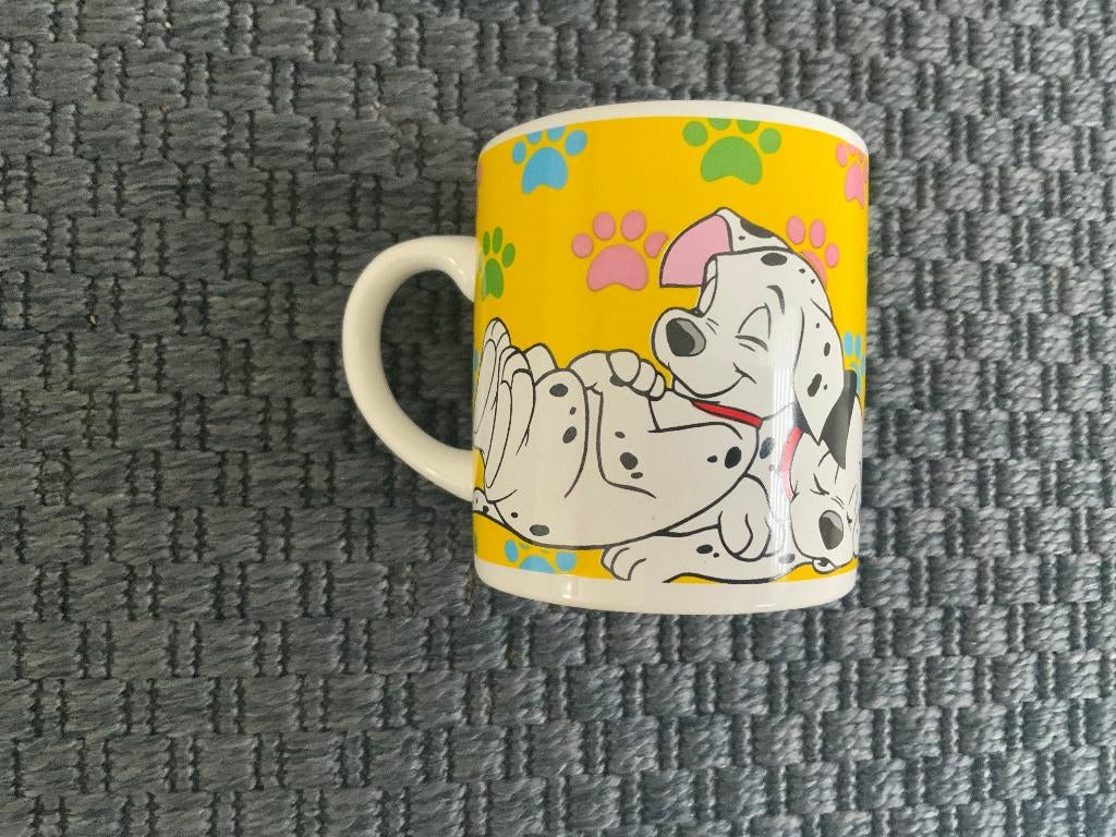 Vintage 90's Disney 101 Dalmatians Dalmatiers Mug cup Beker, Verzamelen, Disney, Zo goed als nieuw, Servies, Overige figuren, Ophalen of Verzenden