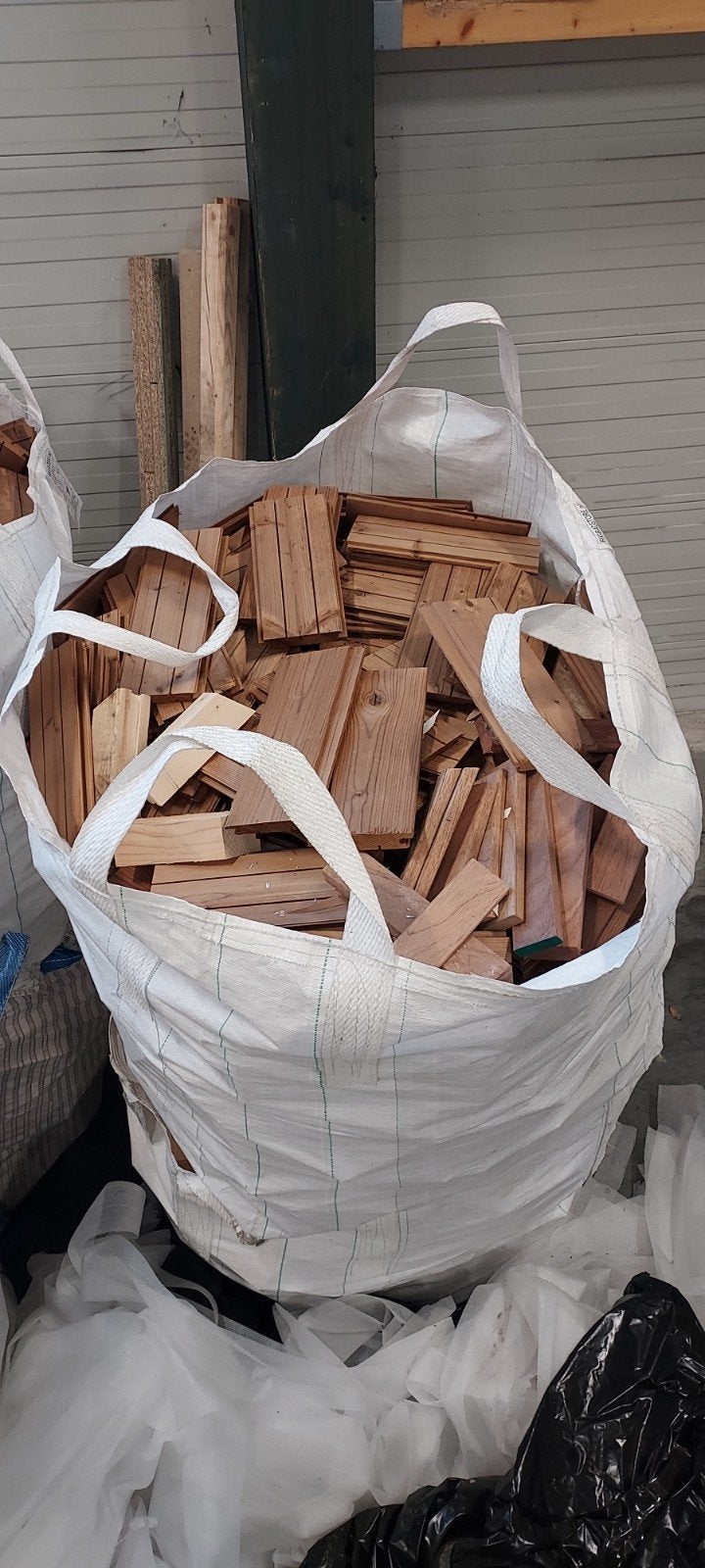 bigbags afkortafval gevelbekleding nieuw hout, Minder dan 3 m³, Ophalen