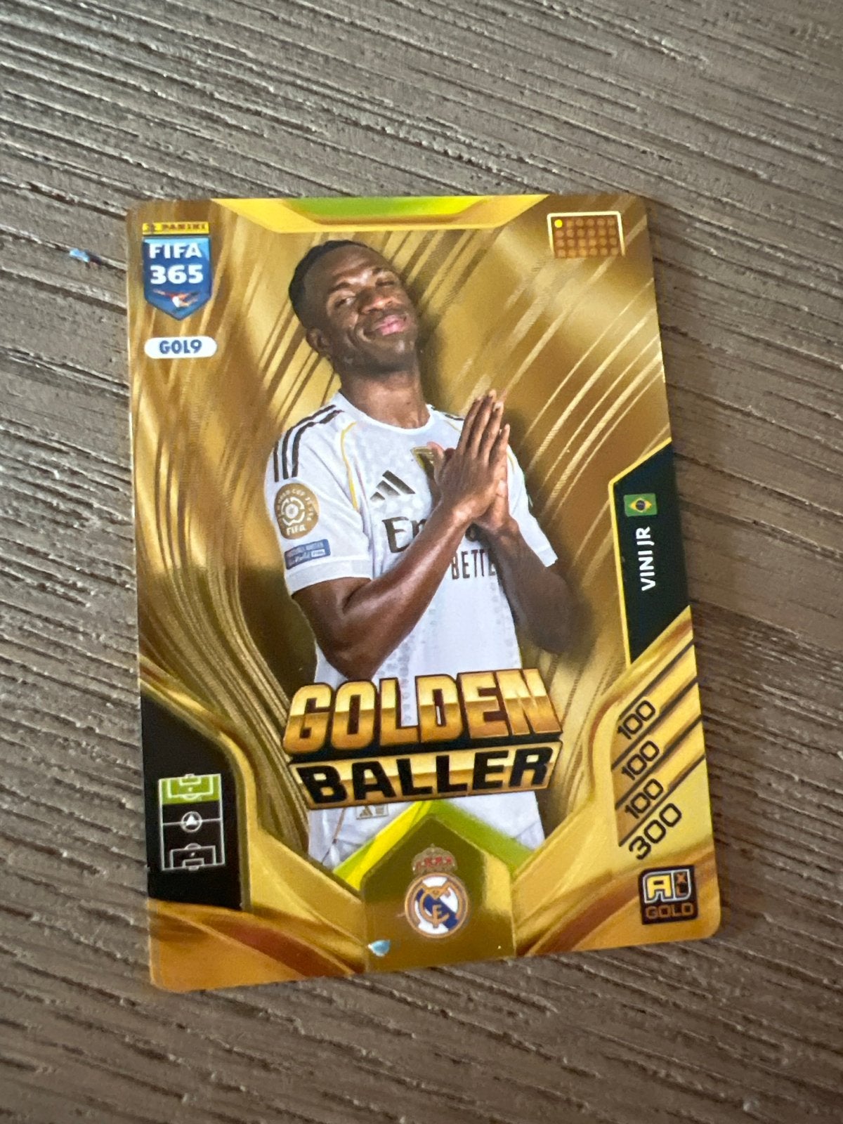 Panini FIFA 365 Golden Baller Vini Jr. Voetbalkaart, Ophalen of Verzenden, Zo goed als nieuw, Buitenlandse clubs, Spelerskaart