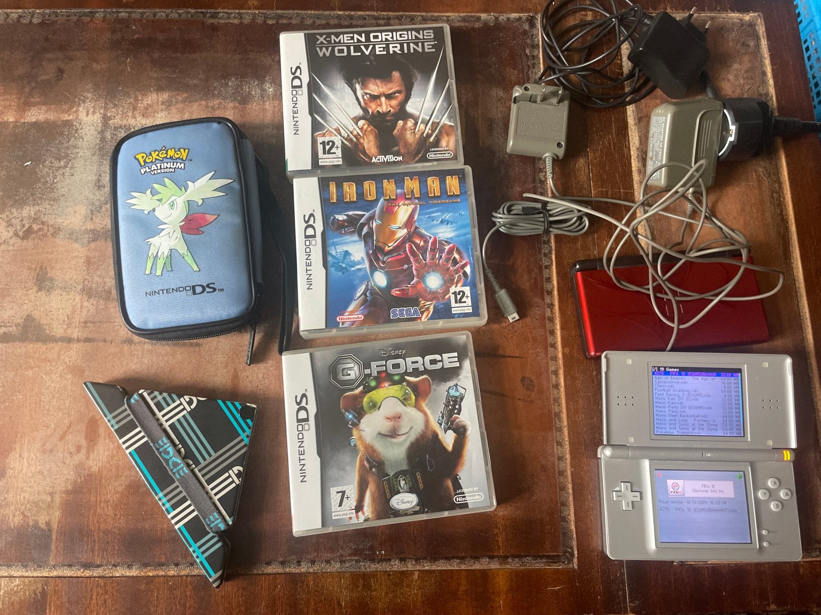 Nintendo DS Lite met games en accessoires, Spelcomputers en Games, Ophalen, Zilver, DS Lite, Gebruikt