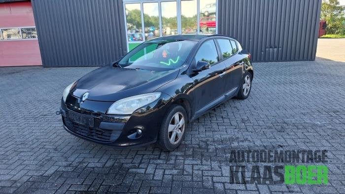Voorbumper van een Renault Megane, Gebruikt, -, Renault, -