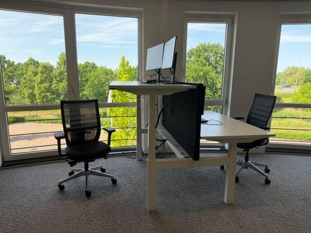 SET COMPLETE WERK PLEK, bureau,stoel,monitor,scheidingswand, 160 cm, Spaanplaat of MDF, Ophalen of Verzenden, Zo goed als nieuw