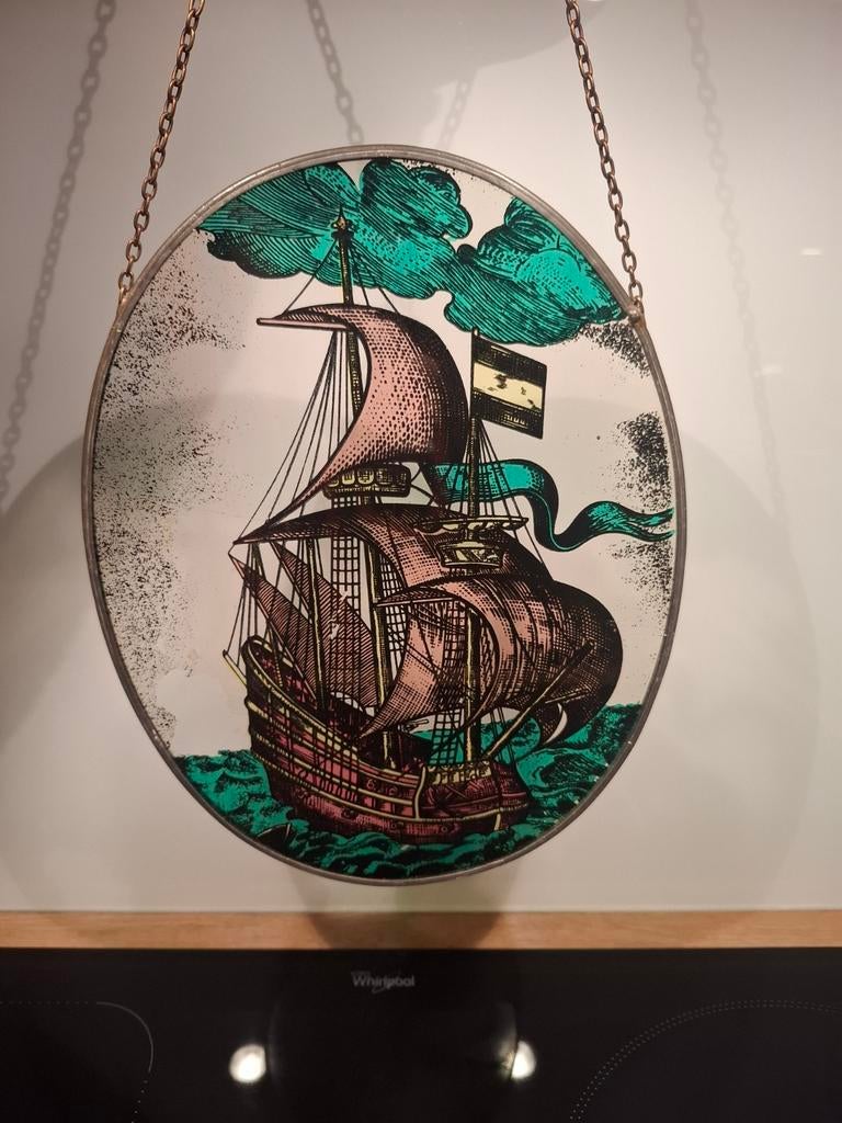 Vintage glas-in-lood schip decoratie., Ophalen