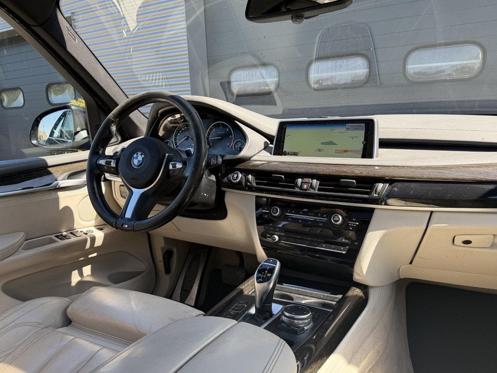BMW X5 xDrive30d High Executive 7p. M-Sport | Panoramadak |, Auto's, BMW, Gebruikt, 2993 cc, 7 stoelen, Zwart