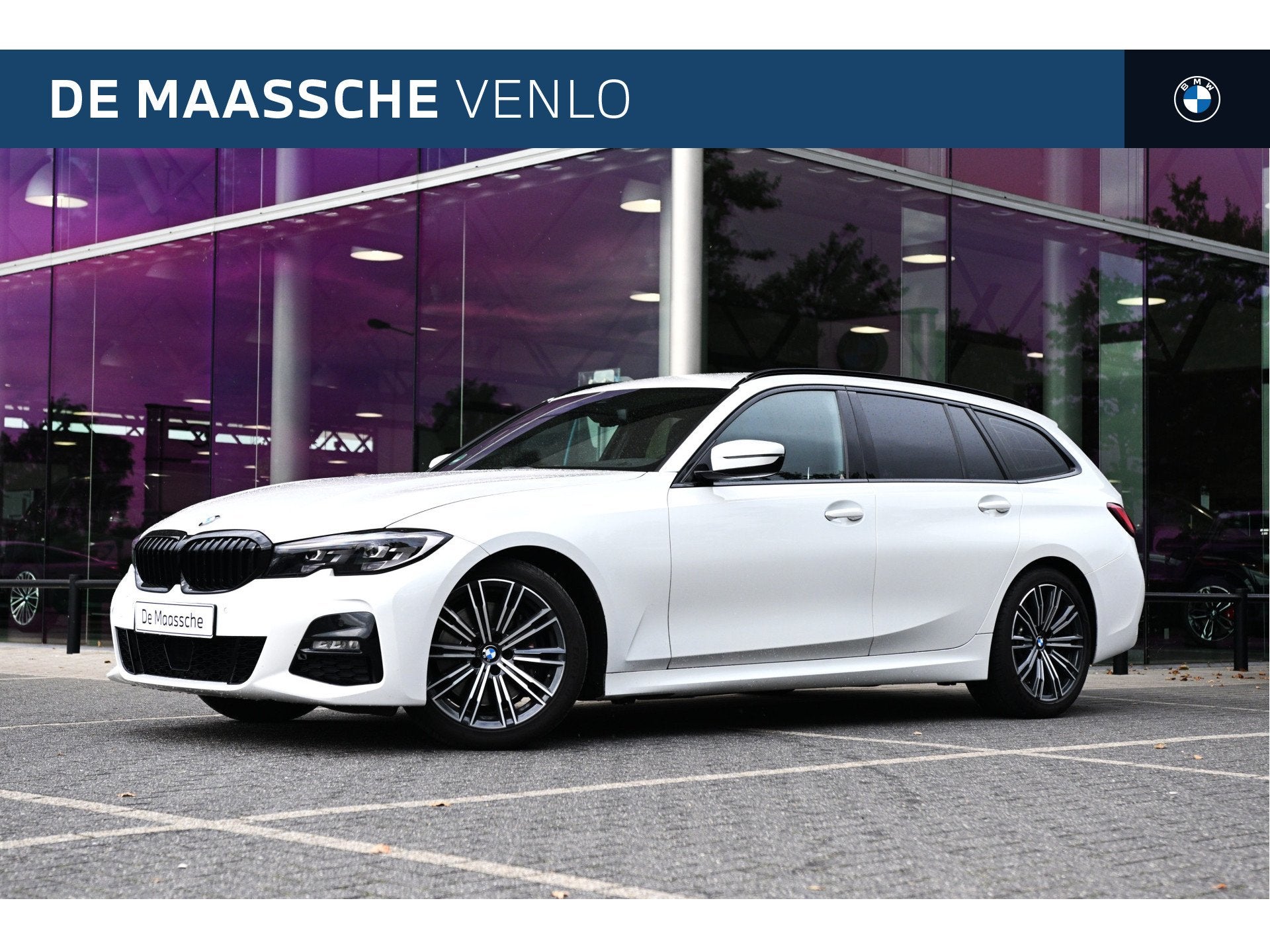 BMW 3 Serie Touring 330i M Sport Automaat / Sportstoelen / A, 1998 cc, Gebruikt, 4 cilinders, Wit