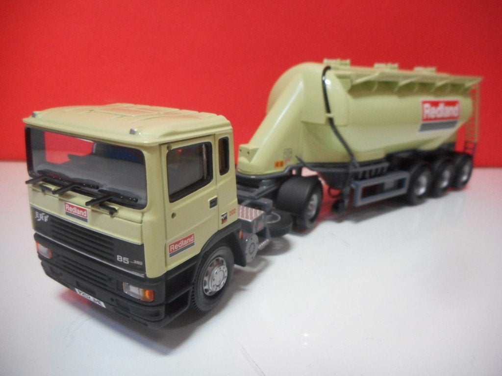 CORGI ERF EC REDLAND 11904, Ophalen of Verzenden, Nieuw, Bus of Vrachtwagen, Corgi