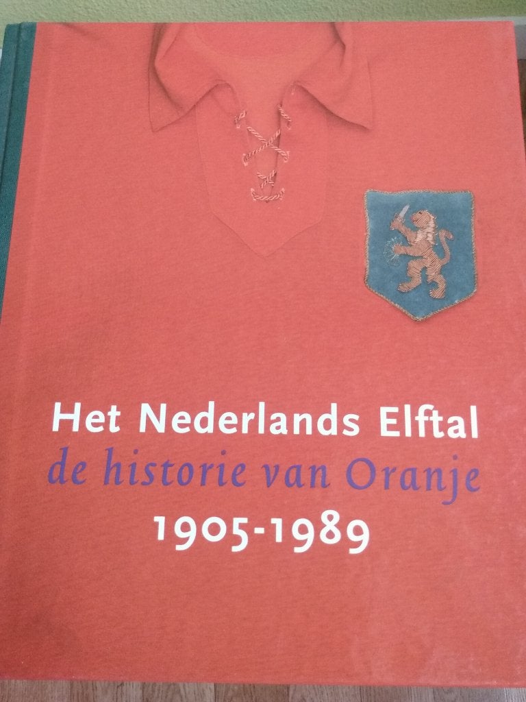 Het Nederlands elftal, de historie van Oranje, Verzamelen, Sportartikelen en Voetbal, Ophalen of Verzenden, Nieuw, Overige binnenlandse clubs