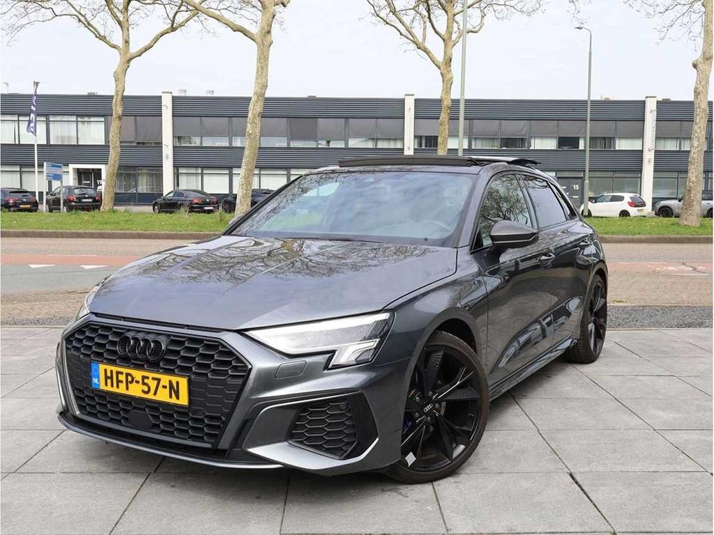 Audi A3 Sportback 35 TFSI S-Line Automaat 2023, HFP-57-N, Auto's, Audi, 4 cilinders, 150 pk, Bedrijf, 690 kg
