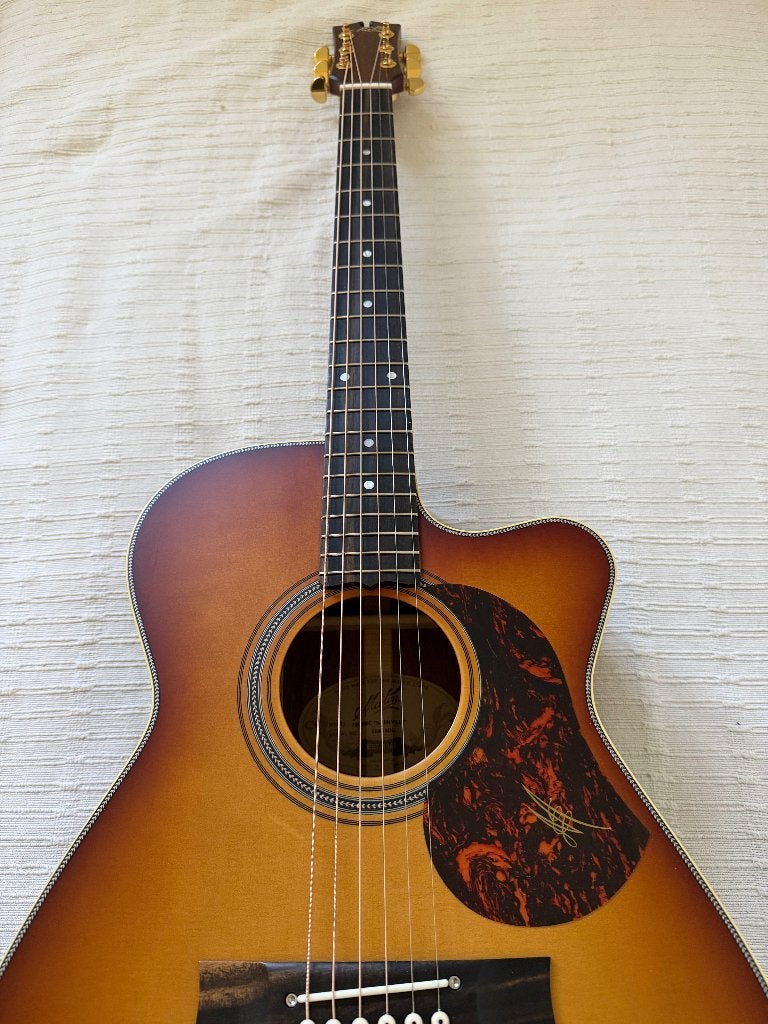 Maton EBG808 CE Nashville, Ophalen, Zo goed als nieuw, Western- of Steelstringgitaar, Met koffer