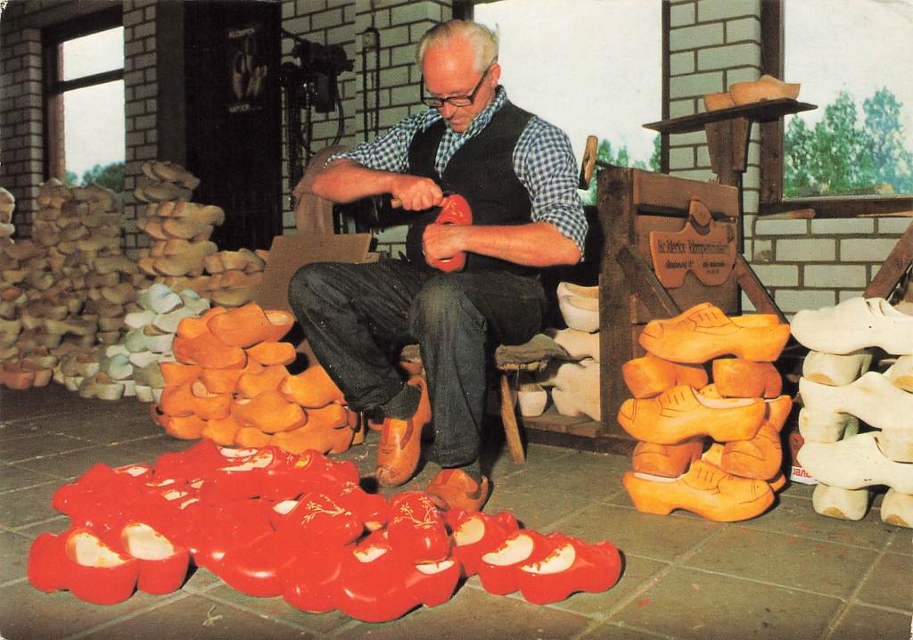 Sint-Oedenrode, Klompenmaker Harrie Kierkx, Ophalen of Verzenden, 1960 tot 1980, Gelopen, Noord-Brabant