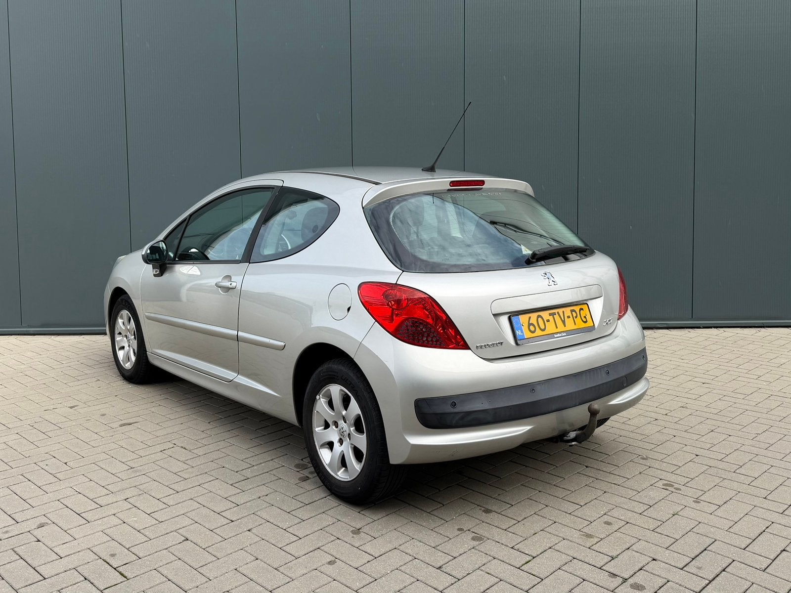 Foto 2 van Peugeot 207 |2007 | 148.000 KM | Airco | Nwe Distributie |