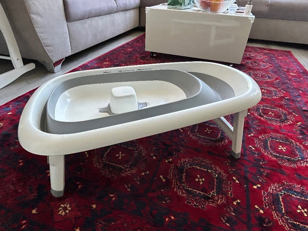 OXO Tot Splash & Store Foldable Baby Bathtub – Like New, Ophalen of Verzenden, Zo goed als nieuw, Overige typen