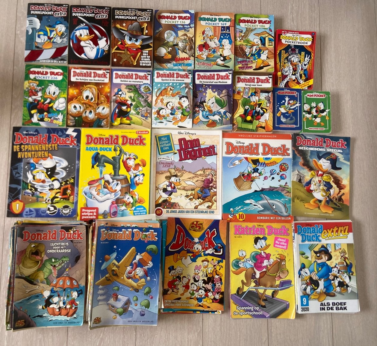 Donald duck set, Meerdere comics, Ophalen of Verzenden, Zo goed als nieuw, Europa