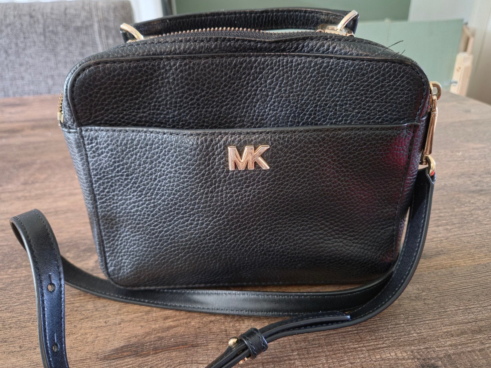 Michael kors schoudertas, Ophalen of Verzenden, Zo goed als nieuw, Zwart, Schoudertasje