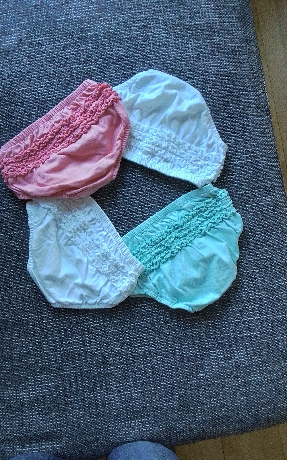4 luierbroekjes,  maat 68., Ophalen of Verzenden, Gebruikt, Meisje, Broekje