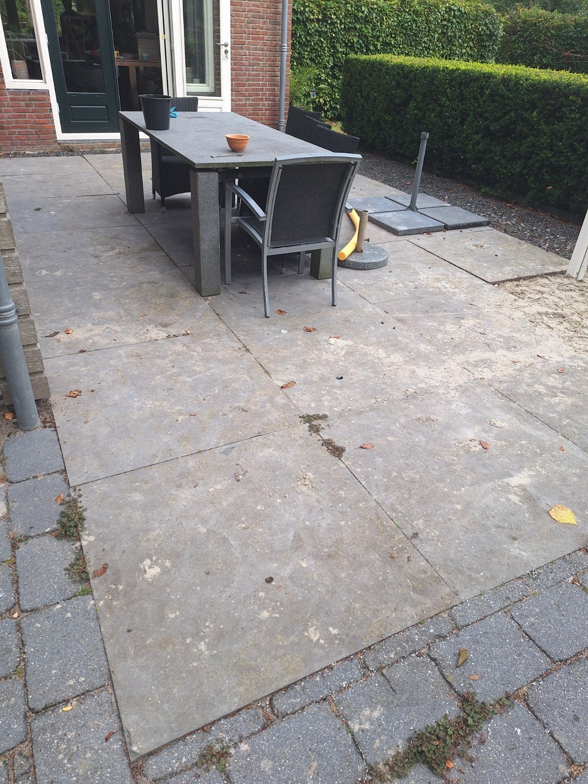 GRATIS....gebruikte chinese hardsteen terrastegels 100x100 c, Tuin en Terras, Ophalen, Gebruikt, 10 m² of meer, Beton
