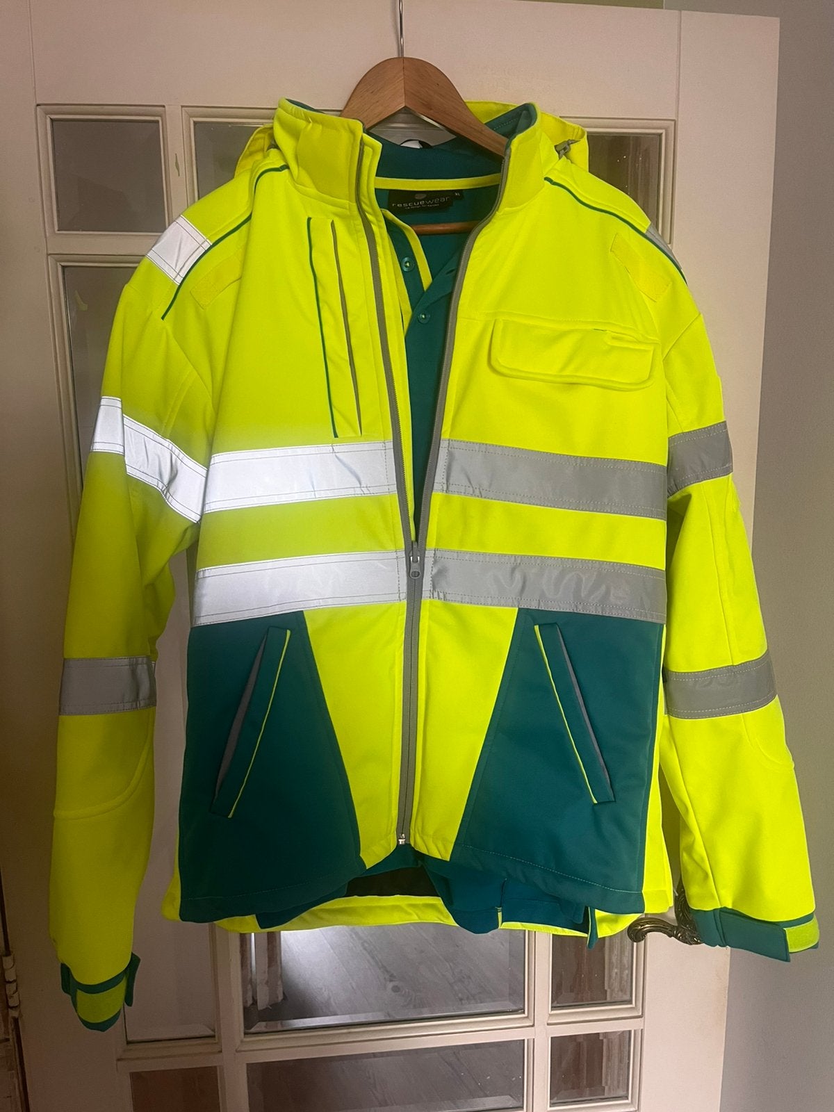 Aangeboden EHBO/First Aid kleding., Ophalen of Verzenden, Zo goed als nieuw, Broek