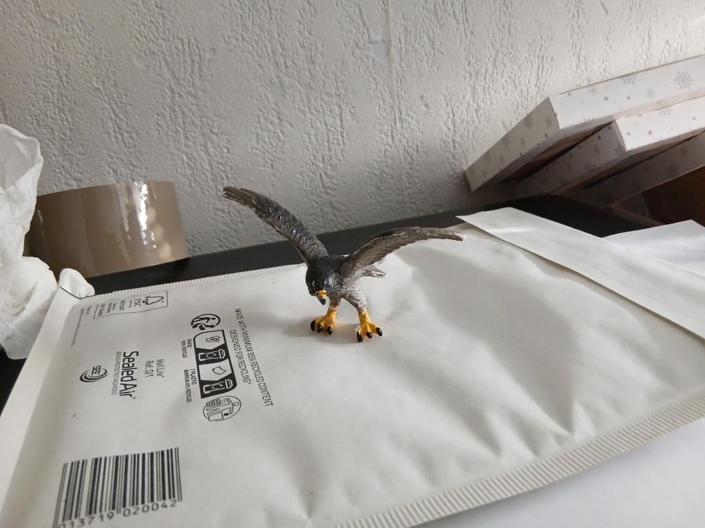 Valk, dierfiguur Bullyland, Ophalen of Verzenden, Gebruikt, Vogel, Beeldje of Figuurtje