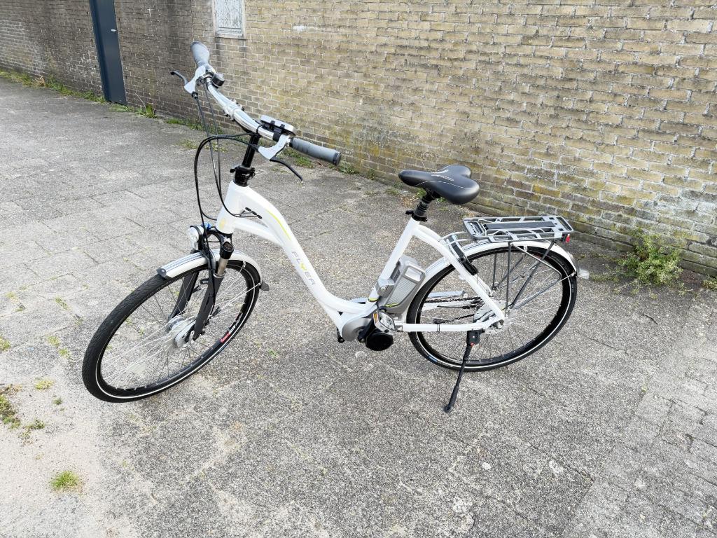 Flyer wit 36V 15AH Next Generation 3000km weinig gebruikt, Zo goed als nieuw, 51 tot 55 cm, 50 km per accu of meer, Ophalen
