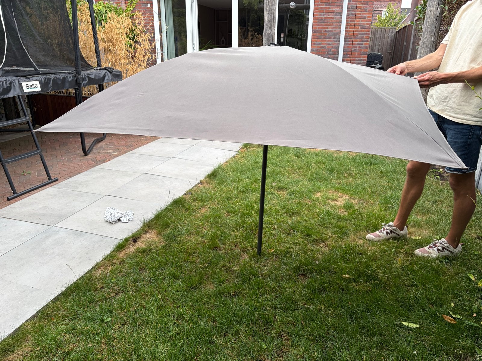 Grijze balkonparasol, Verzenden, Gebruikt, 1 tot 2 meter, Overige typen