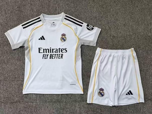 Real Madrid CF kids tenue 2025-2026, Sport en Fitness, Voetbal, Maat XS of kleiner, Ophalen of Verzenden, Nieuw, Set