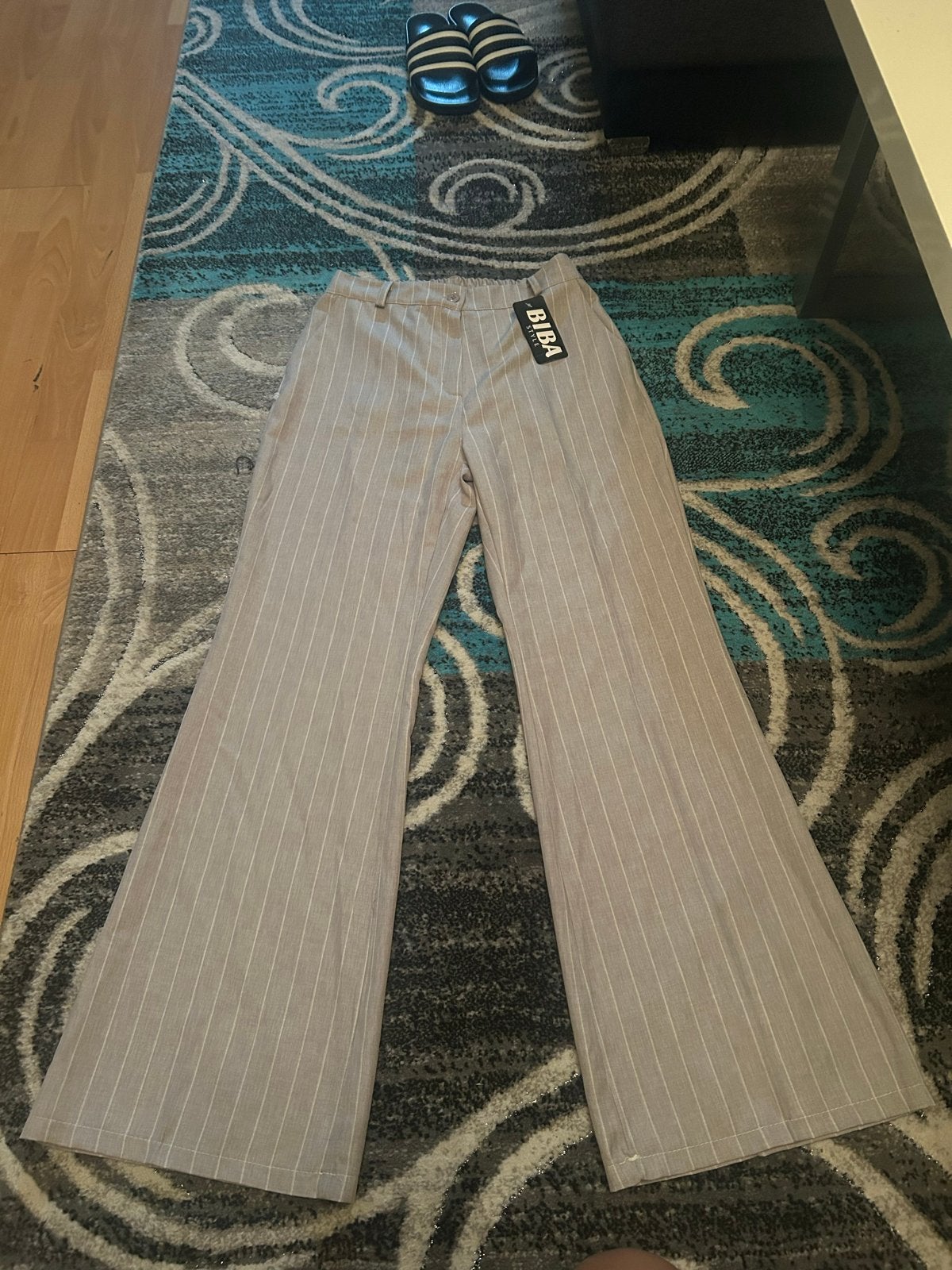 Biba gestreepte flared broek - Nieuw met label, Maat 38/40 (M), Nieuw, Ophalen of Verzenden, Grijs