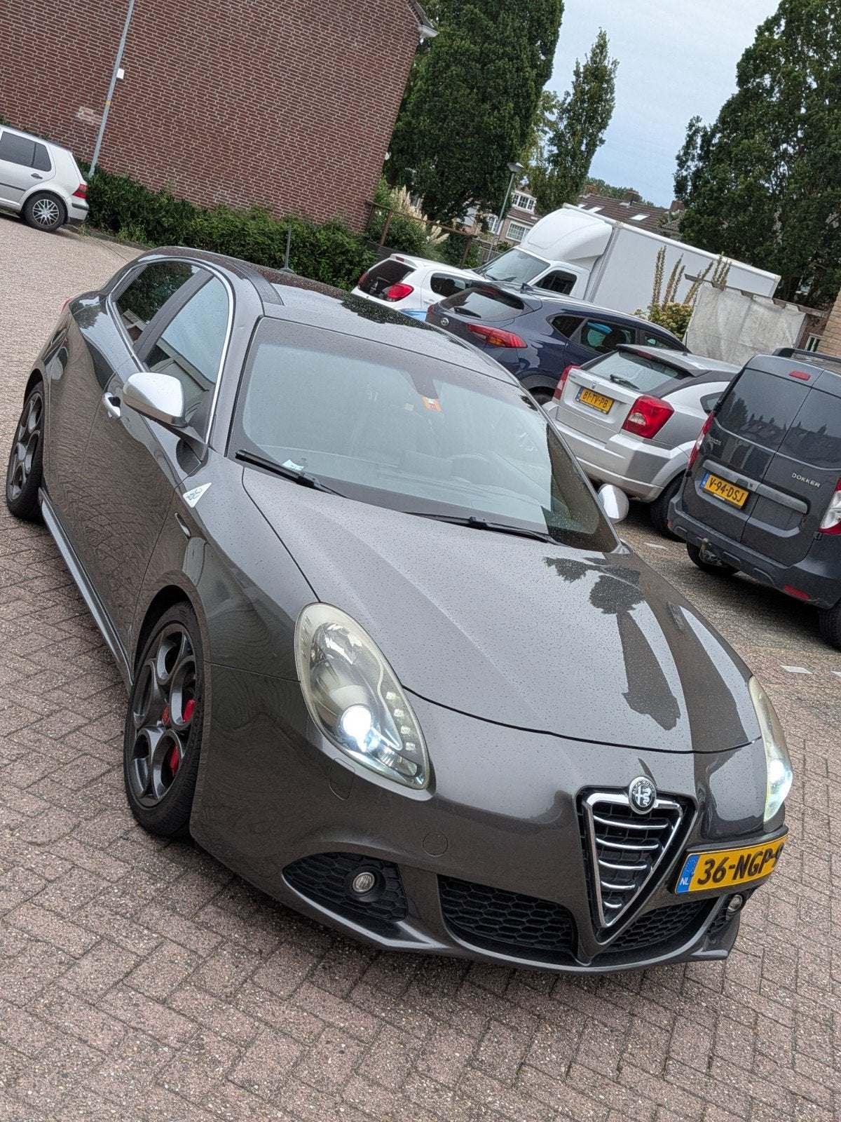 Alfa Romeo Giulietta 1.750 TBI 2010 Grijs, 4 cilinders, Handgeschakeld, Particulier, Giulietta