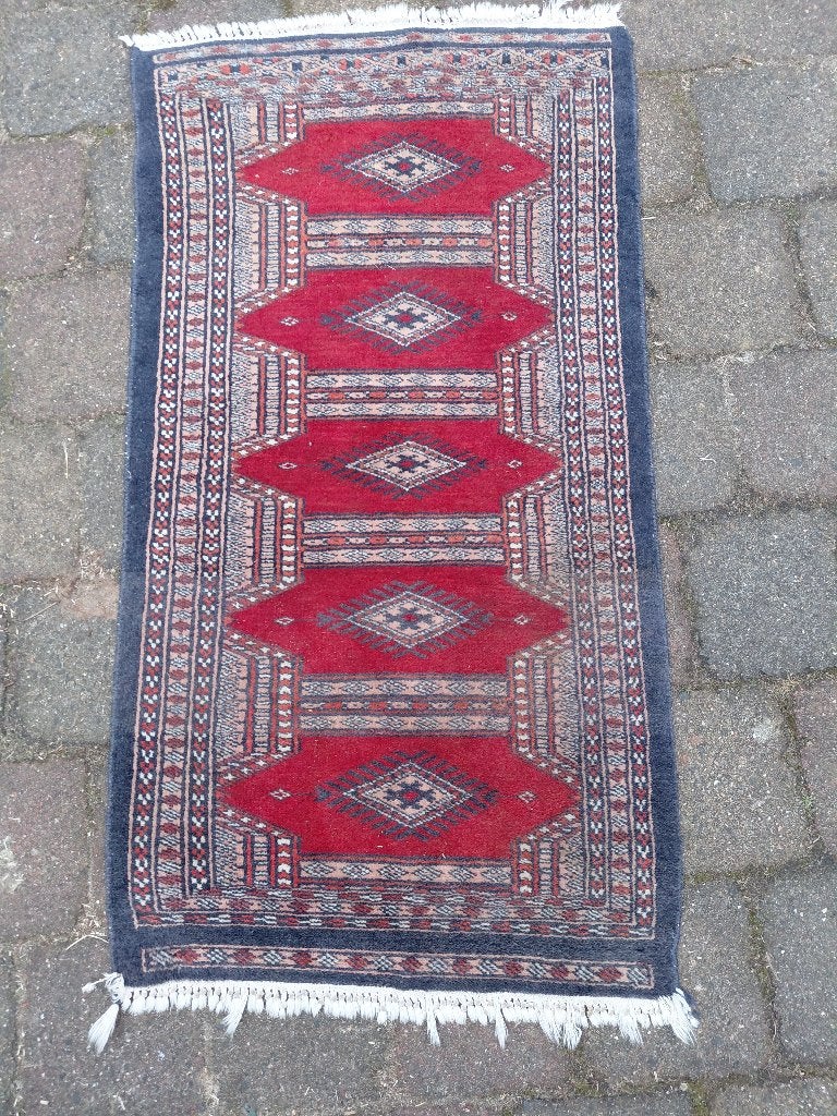 Oosters tapijt, Bouchara loper, lxb = 88 x 48 cm., Ophalen of Verzenden