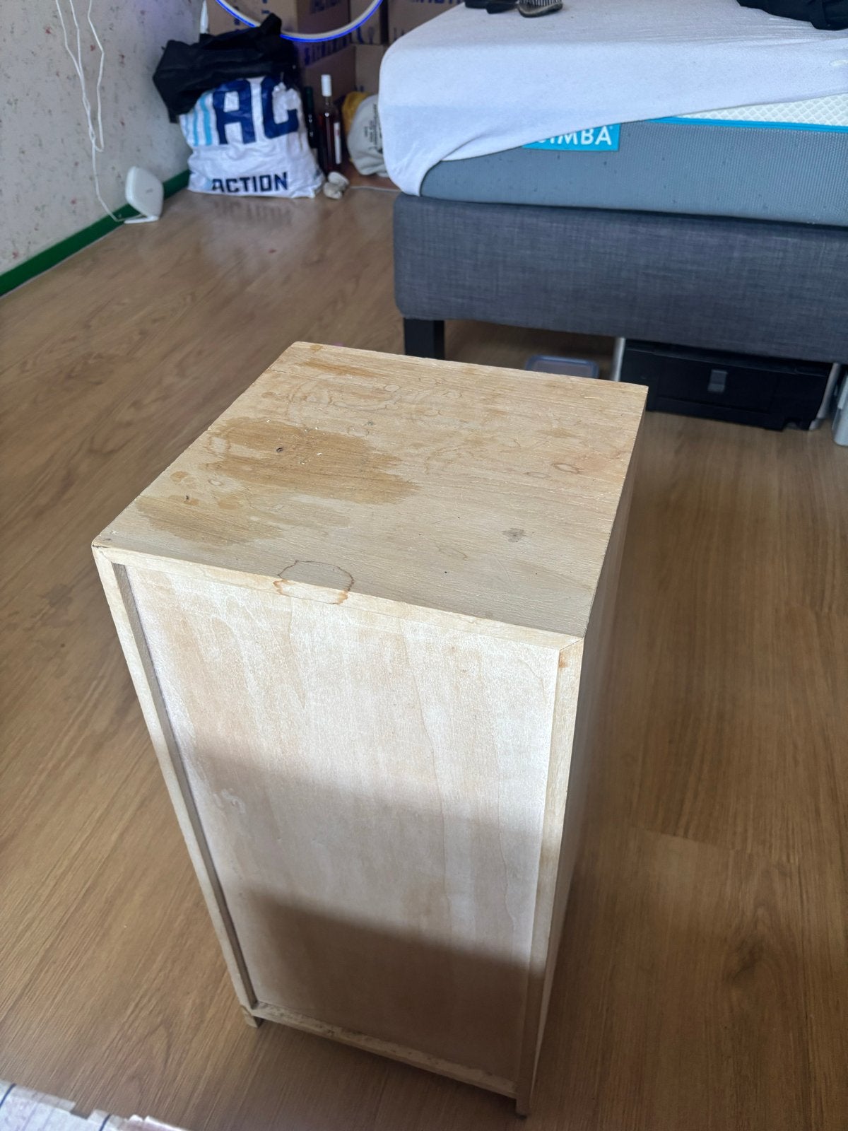 Houten kastje met rieten mandjes, Ophalen, Gebruikt