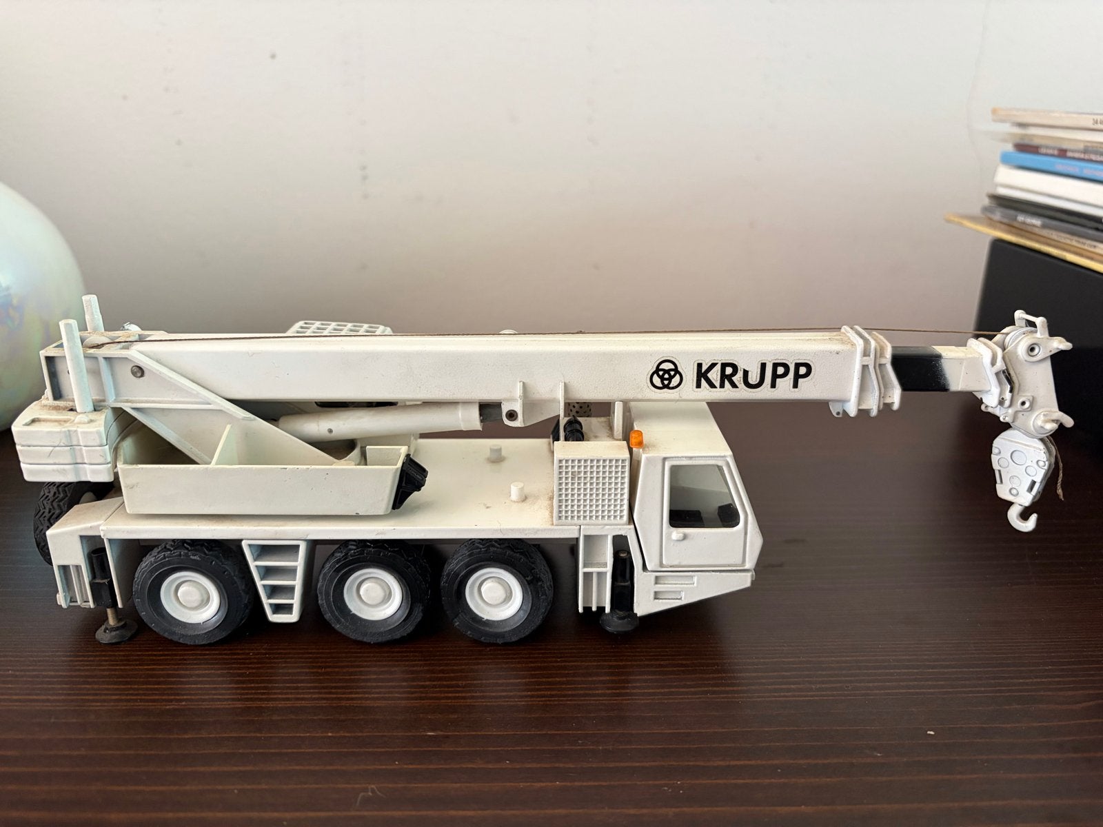 2 Krupp Kraanwagens Model - Gedetailleerd Zo Goed als Nieuw, Overige merken, 1:32 tot 1:50, Overige typen, Ophalen of Verzenden