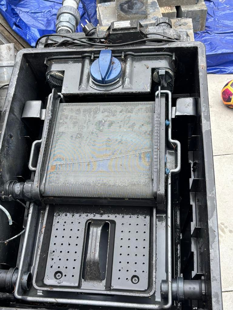 TEAB: Oase Biotec vijverfilter met Bitron 25 UVC-unit, Ophalen, Gebruikt, Vijverfilter