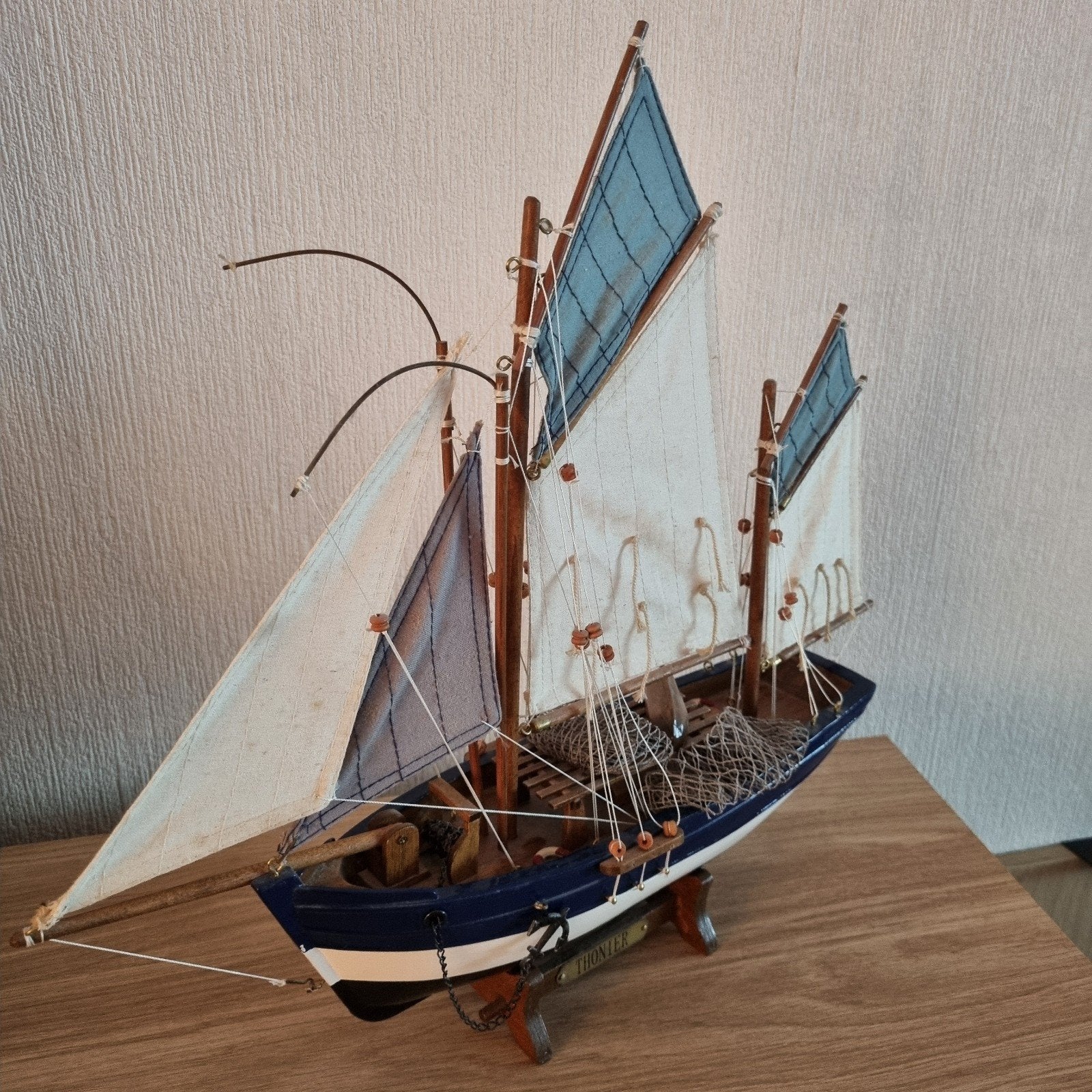 Decoratief Zeilschip Model - Houten Schip met Zeilen, Ophalen of Verzenden, Zo goed als nieuw, Groter dan 1:32, Overige merken
