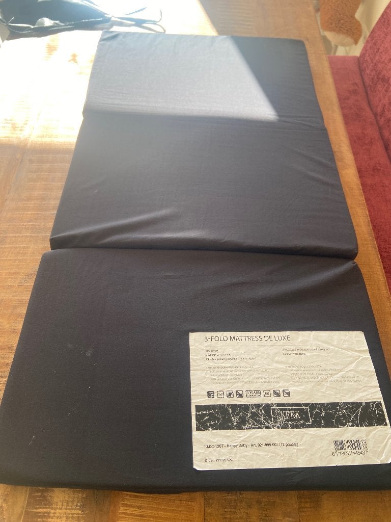 Opbouwbaar matras campingbedje, Ophalen, Gebruikt, Reisbedje