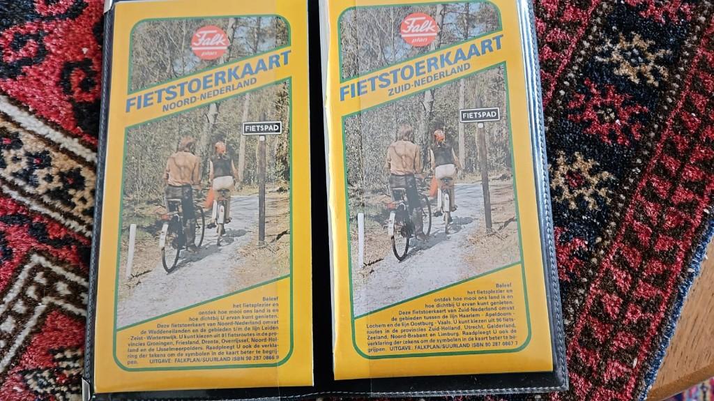 2 fietskaarten Noord en Zuid Nederland nieuw, Boeken, Reisgidsen, Overige merken, Nieuw, Ophalen of Verzenden, Reisgids of -boek