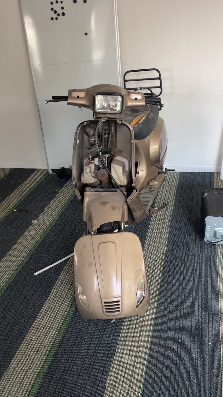 Vier taks scooter, Ophalen of Verzenden, Zo goed als nieuw, Benzine