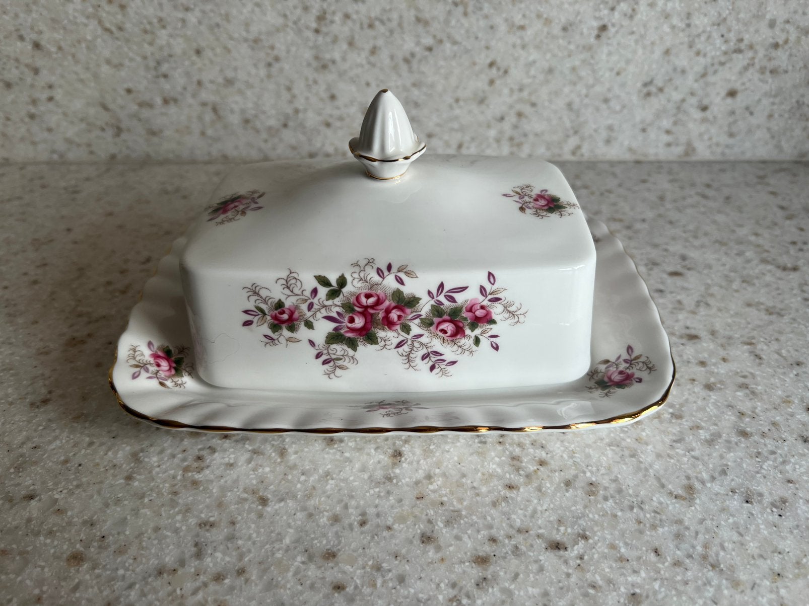 Lavender Rose Royal Albert rechthoekige botervloot, Verzenden