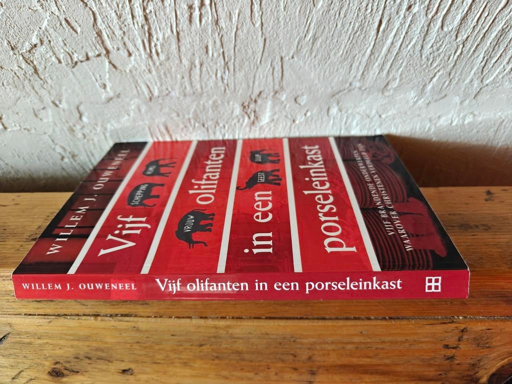 Vijf olifanten in een porseleinkast., Ophalen of Verzenden